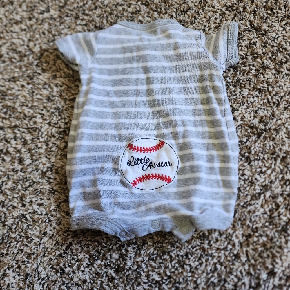Carter's Summber Baby Rompers - Picture 3 of 6